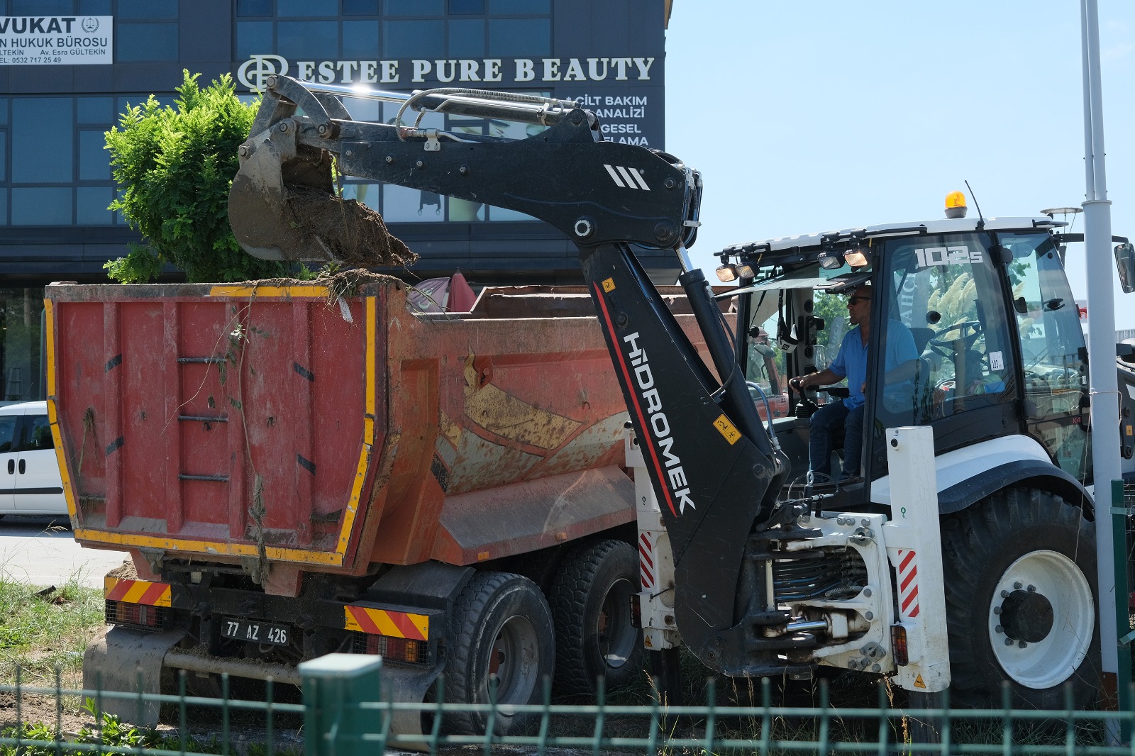 GACIK DERESİ’NDE BÜYÜK TEMİZLİK