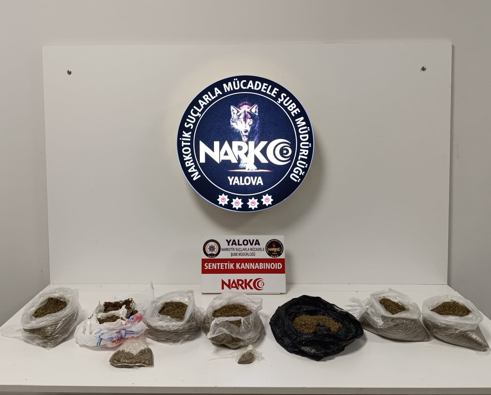 YALOVA DA UYUŞTURUCU İLE MUCADELE