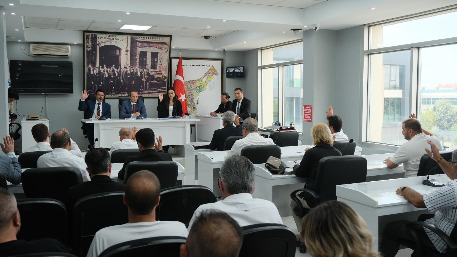 ÇİFTLİKKÖY BELEDİYESİ’NDEN EĞİTİME DESTEK