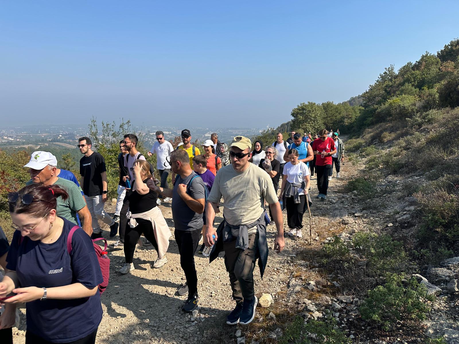Altınova’da Doğa Yürüyüşü Organizasyonu Gerçekleştirildi