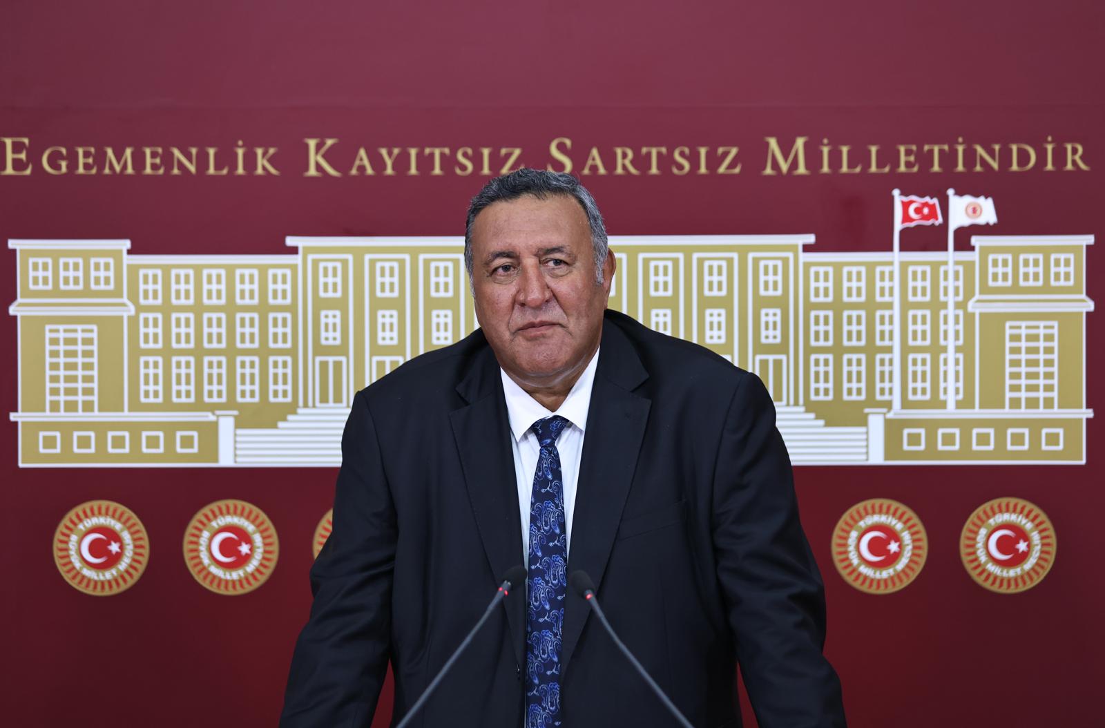 GÜRER SİMİT LÜKS OLDU.