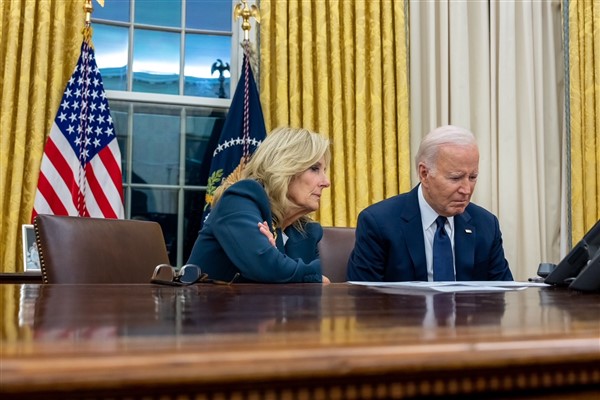 ABD Başkanı Biden, Milton Kasırgası Hakkında Yetkililerle Görüştü