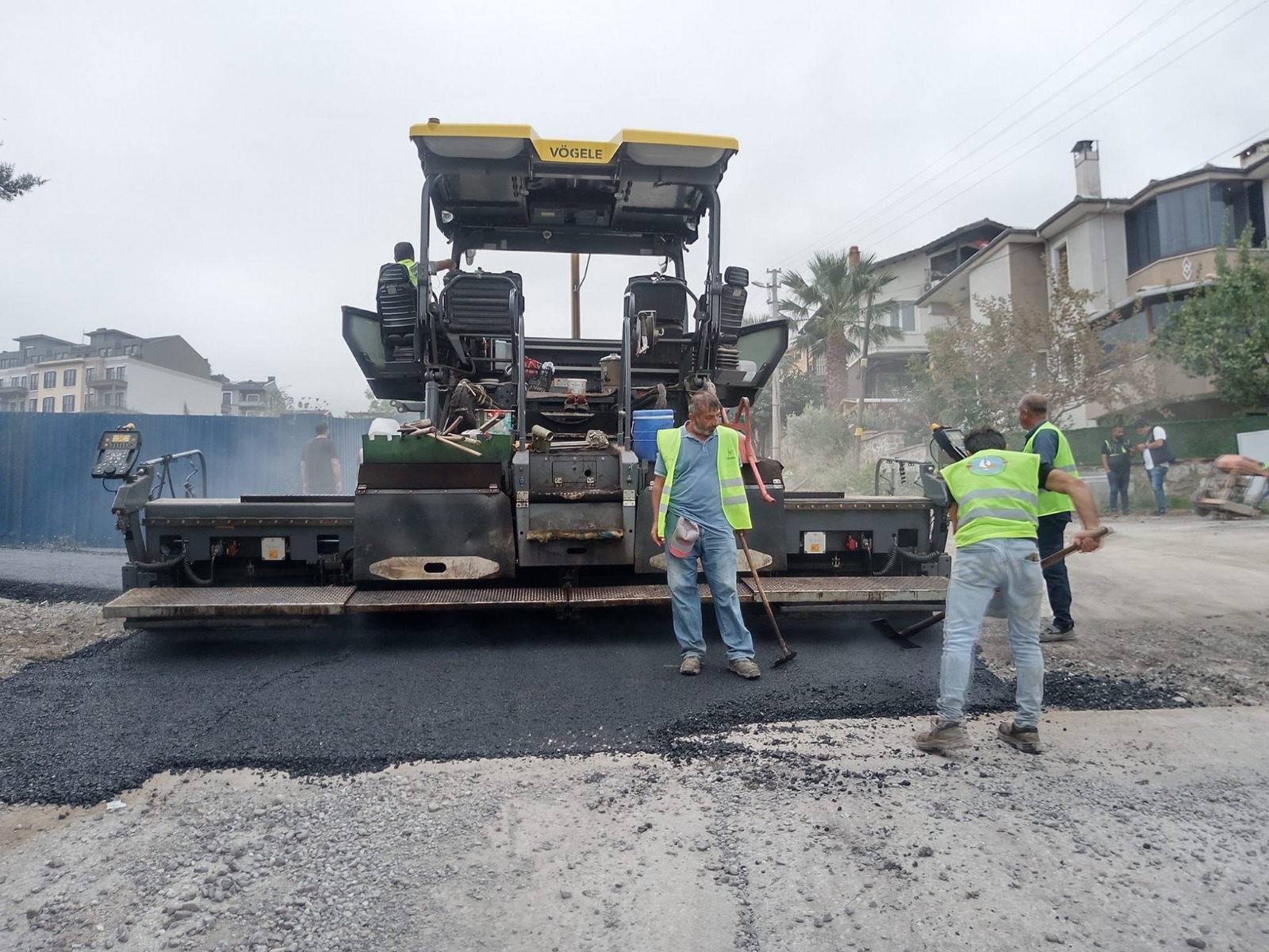 Çiftlikköy’de 11 Bin 500 Ton Asfaltlama Başladı