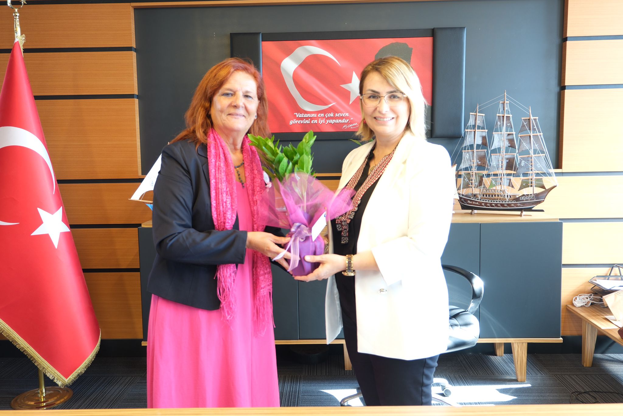 Başkan Fazlaca, Yalova Kanser Hastaları Derneği’ni Ağırladı