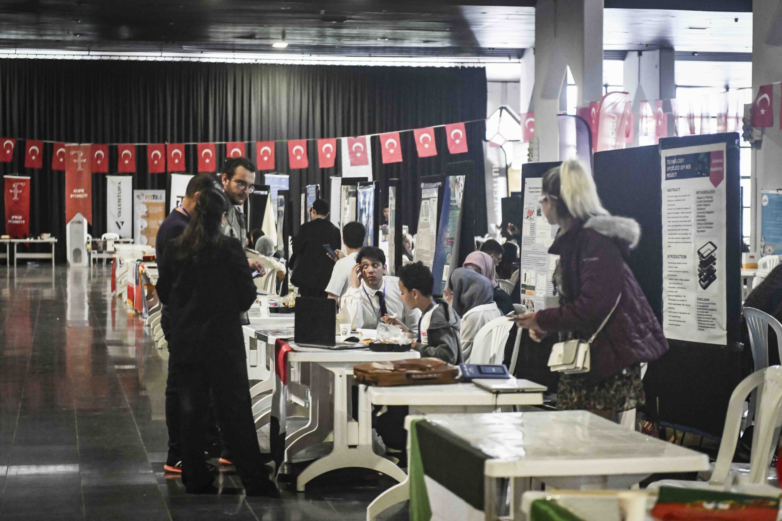 ABB, “1 FİKİR 1 TÜRKİYE” TÜRKİYE FİNALİNE VE “1 IDEA 1 WORLD” YARIŞMASINA EV SAHİPLİĞİ YAPTI