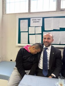 Yalova AK Parti İl Başkanın'dan Beyaz Engelli Derneği’ne Ziyaret