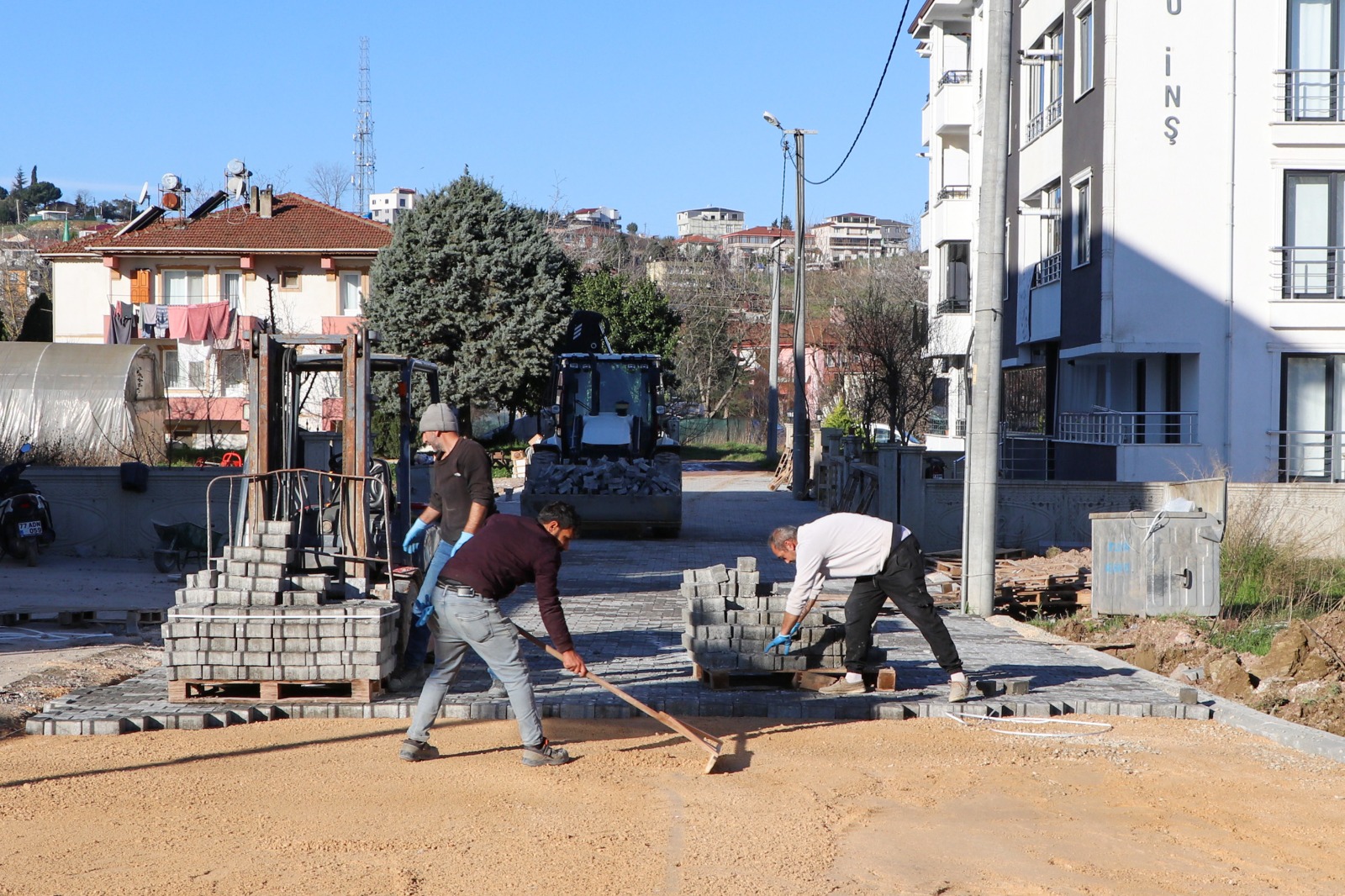 Çiftlikköy’de Altyapı Çalışmaları Hız Kesmiyor
