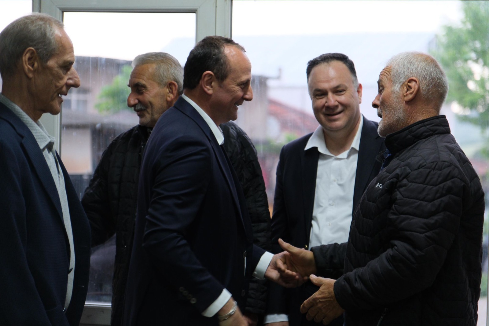 CHP’den Çiftlikköy’ün Köylerine Çıkartma