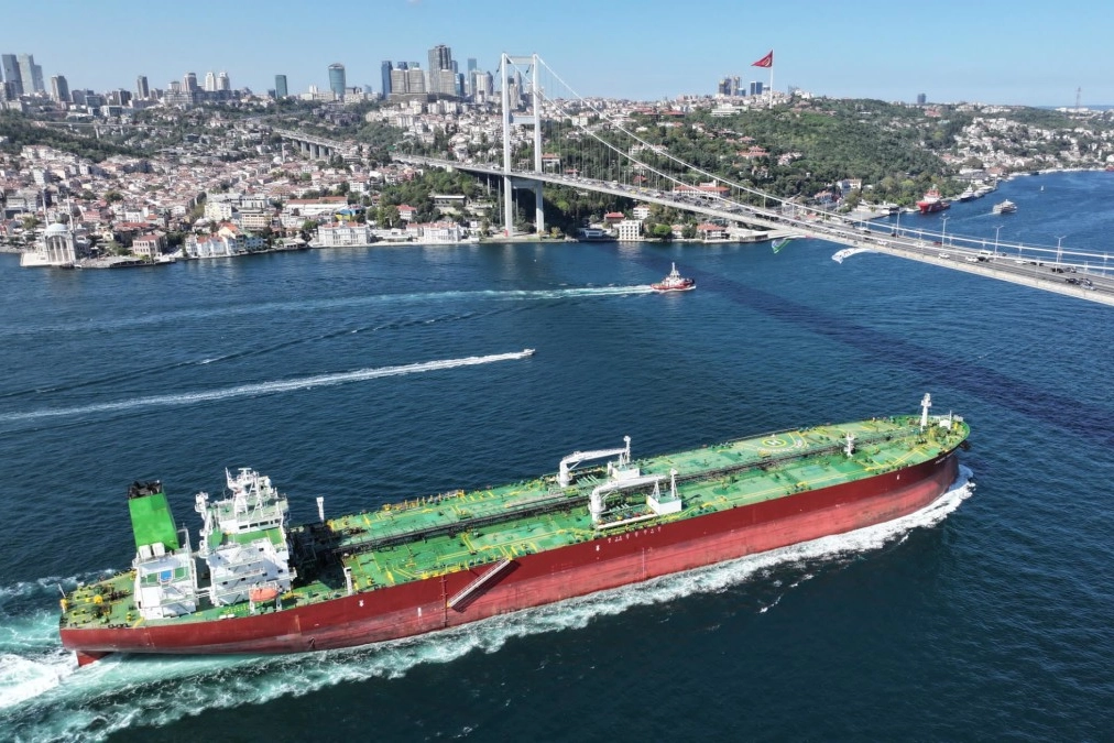 Türk boğazlarında hareketlilik… 20 yılda 2 milyona yakın gemi geçti