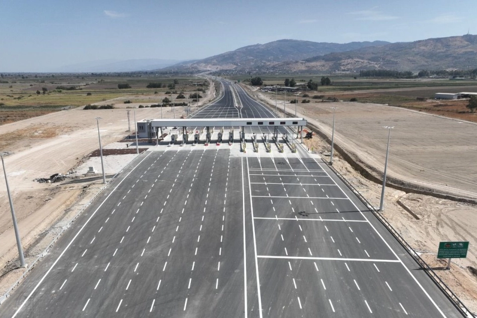 O otoyolun tamamı 17 Ekim’de açılıyor… Seyahat süresi 55 dakikaya iniyor